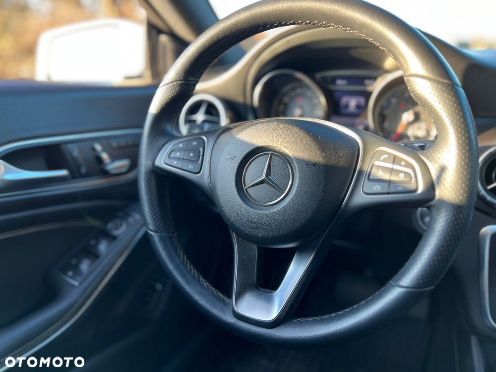 Mercedes-Benz CLA 250 7G-DCT Sport - 16