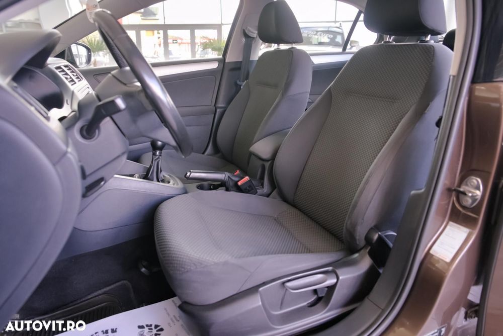 Volkswagen Jetta 1.2 TSI Life - 13