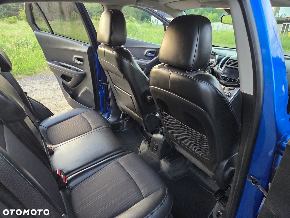 Chevrolet Trax 1.7 D LT - 22