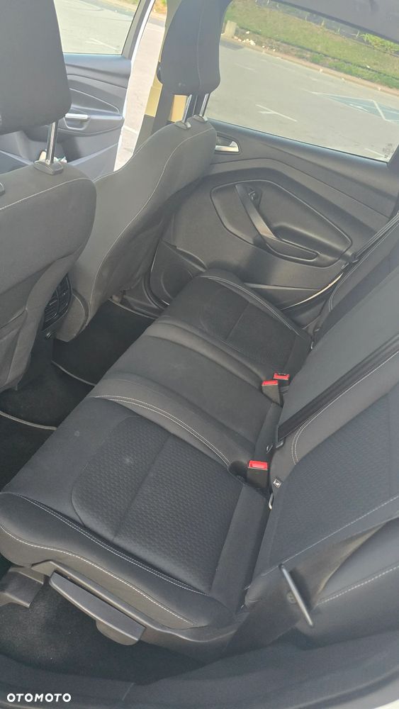Ford Kuga - 14