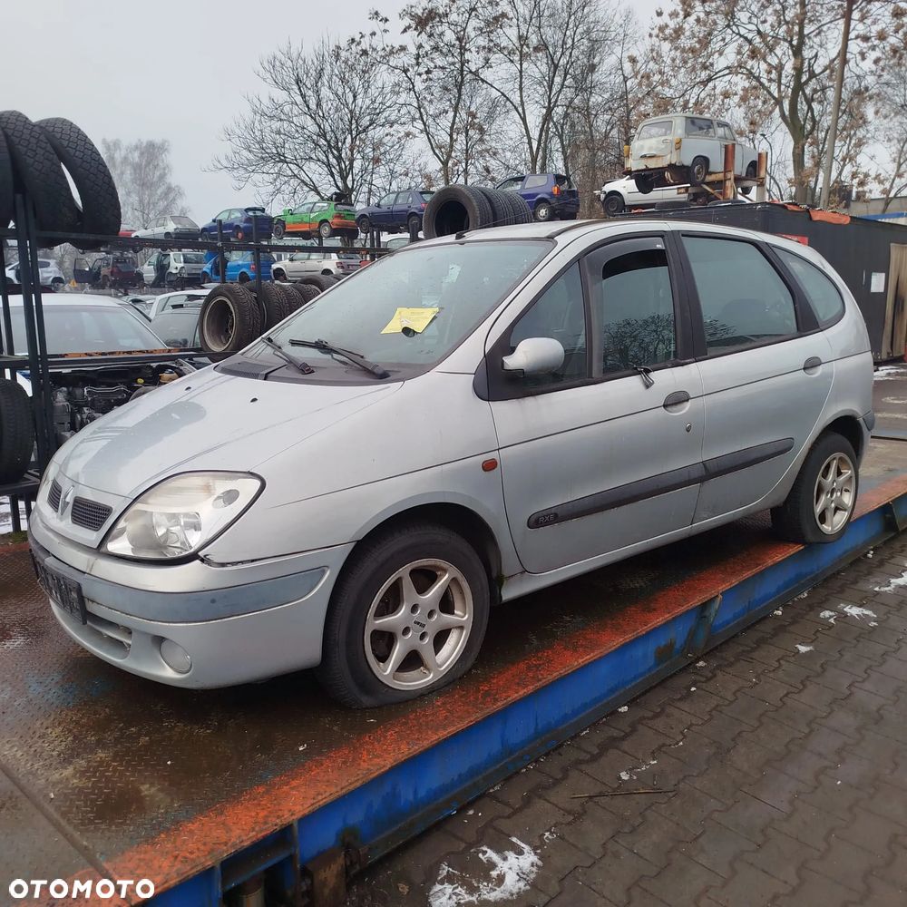 Renault Scenic 1 na części . - 3