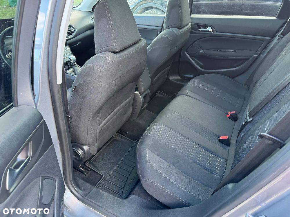 Peugeot 308 SW 1.6 BlueHDi Allure S&S - 10