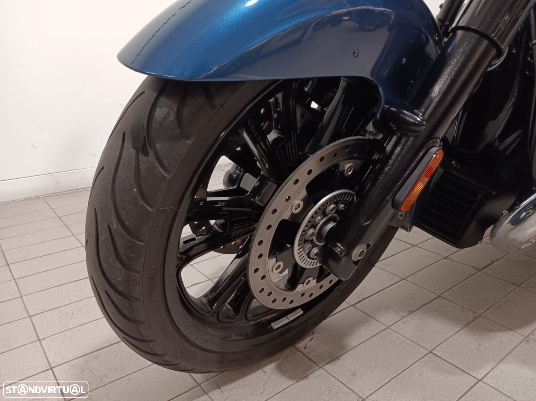 BMW R 18 18B - 10