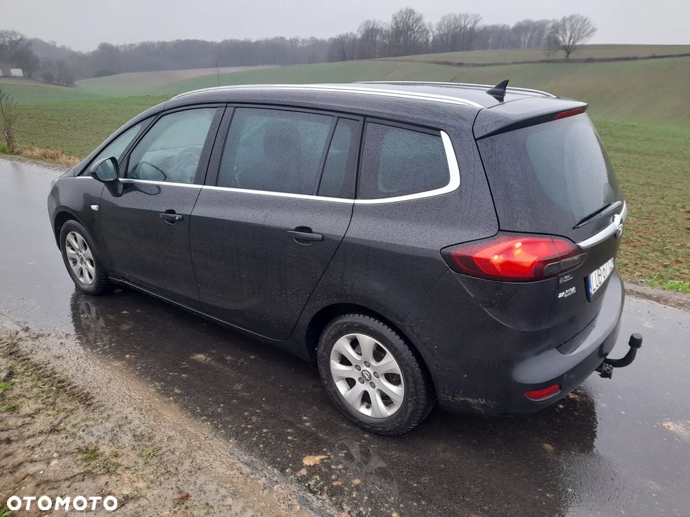 Opel Zafira - 11