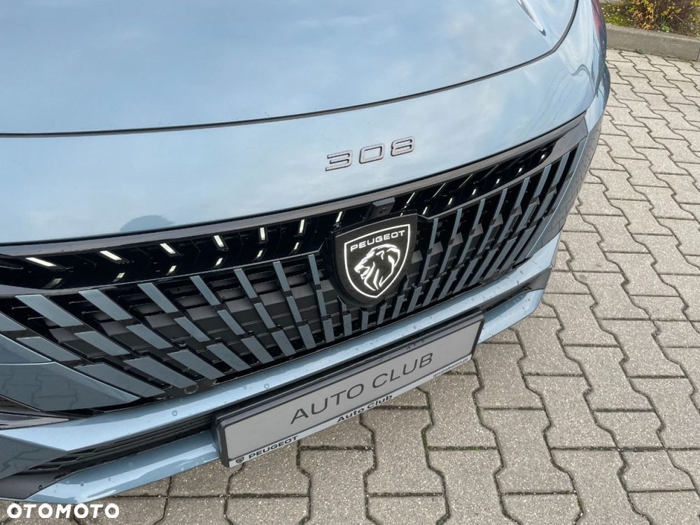 Peugeot 308 - 8