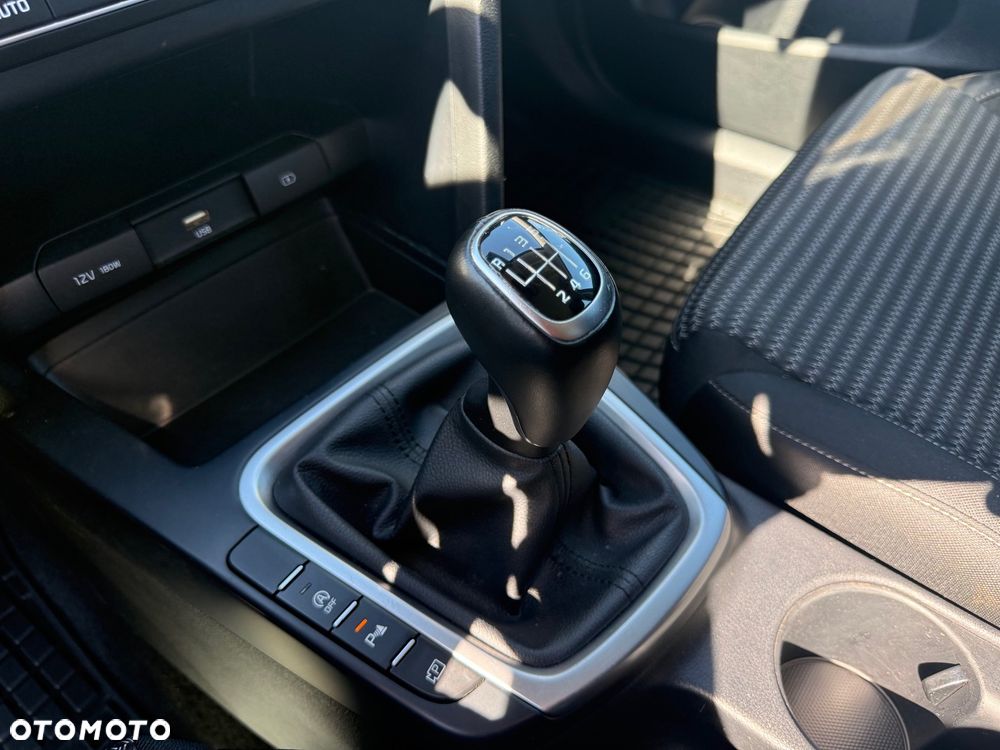 Kia Ceed 1.5 T-GDI M - 14