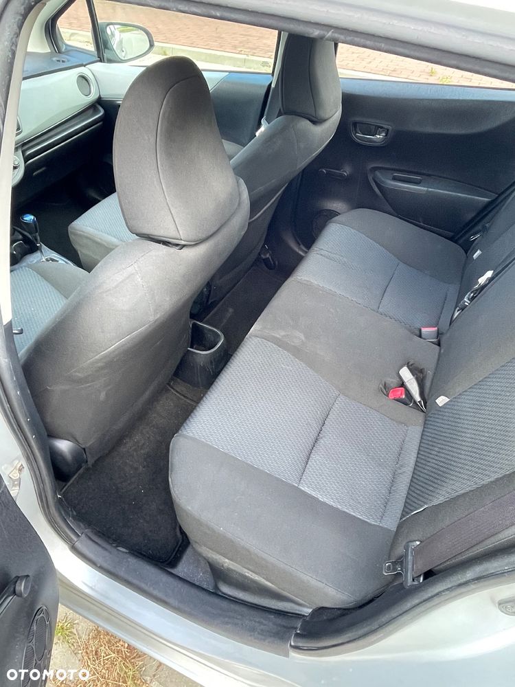 Toyota Yaris - 11