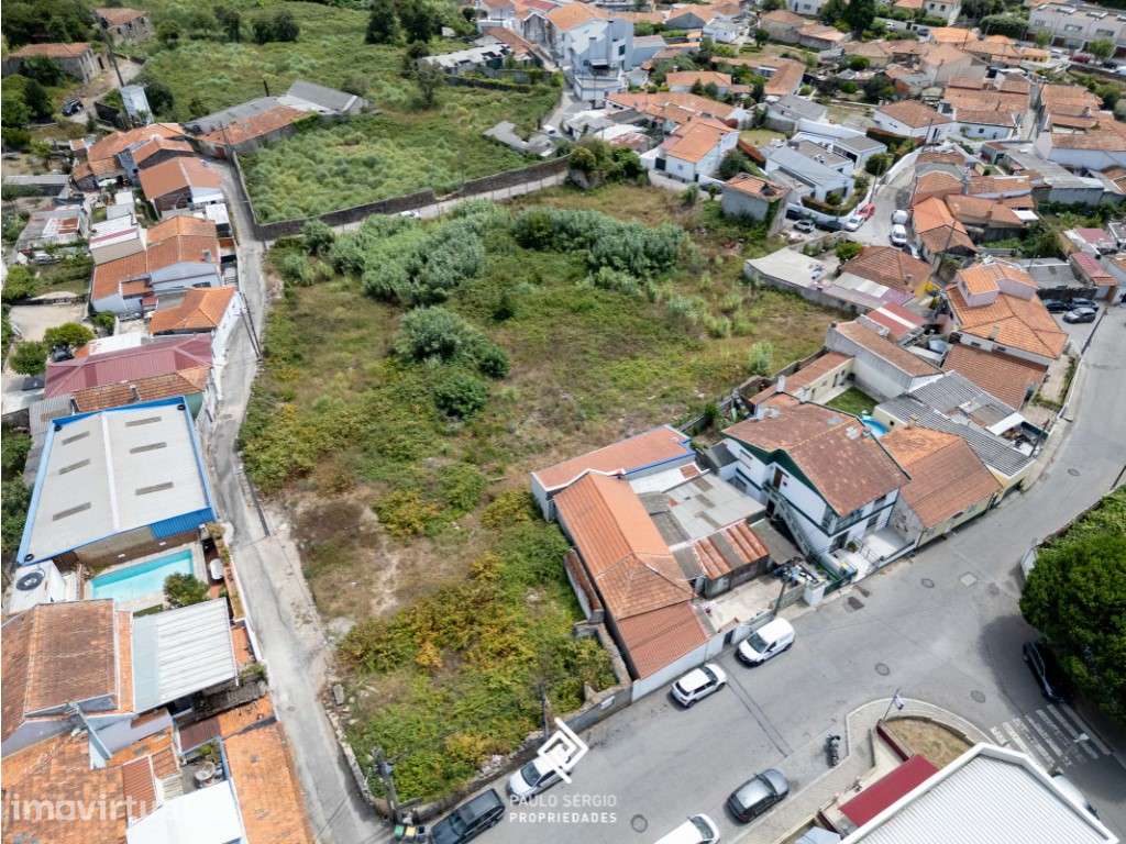 Excelente terreno de 4951m2 em Vilar do Paraíso, próximo ao Porto, ... - Grande imagem: 2/5