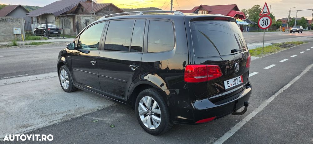 Volkswagen Touran 2.0 TDI DPF DSG MATCH - 26