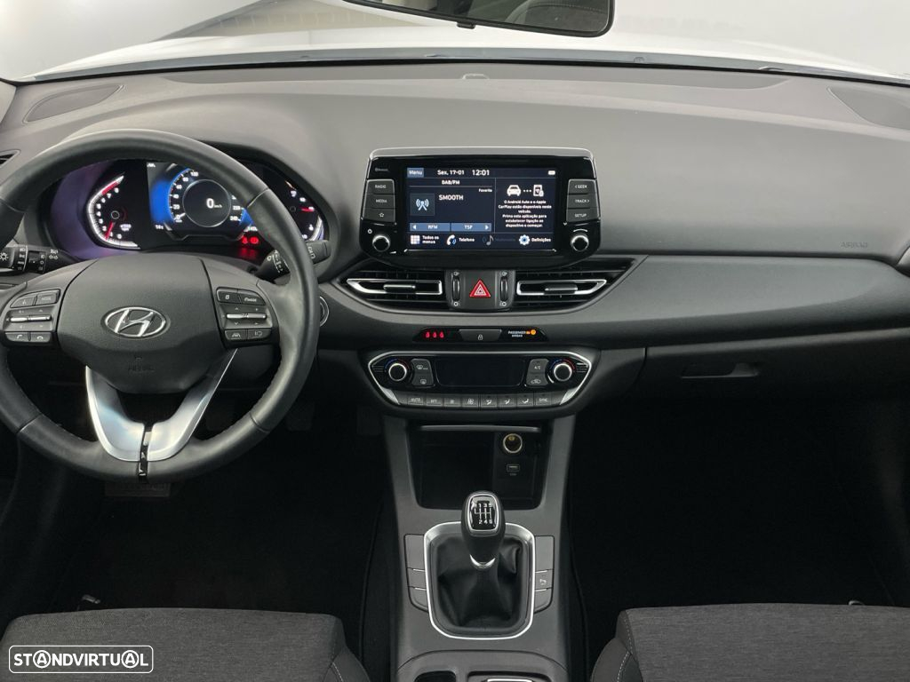 Hyundai i30 1.0 T-GDI Style Plus - 10