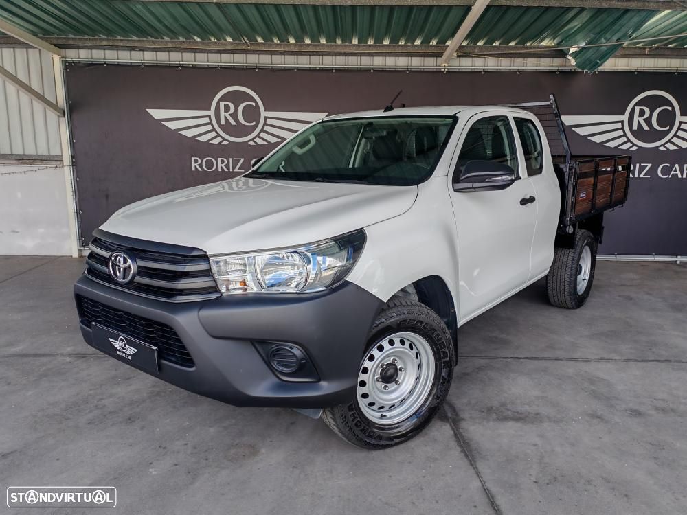 Toyota Hilux 2.4 D-4D 4WD CE 3L - 2