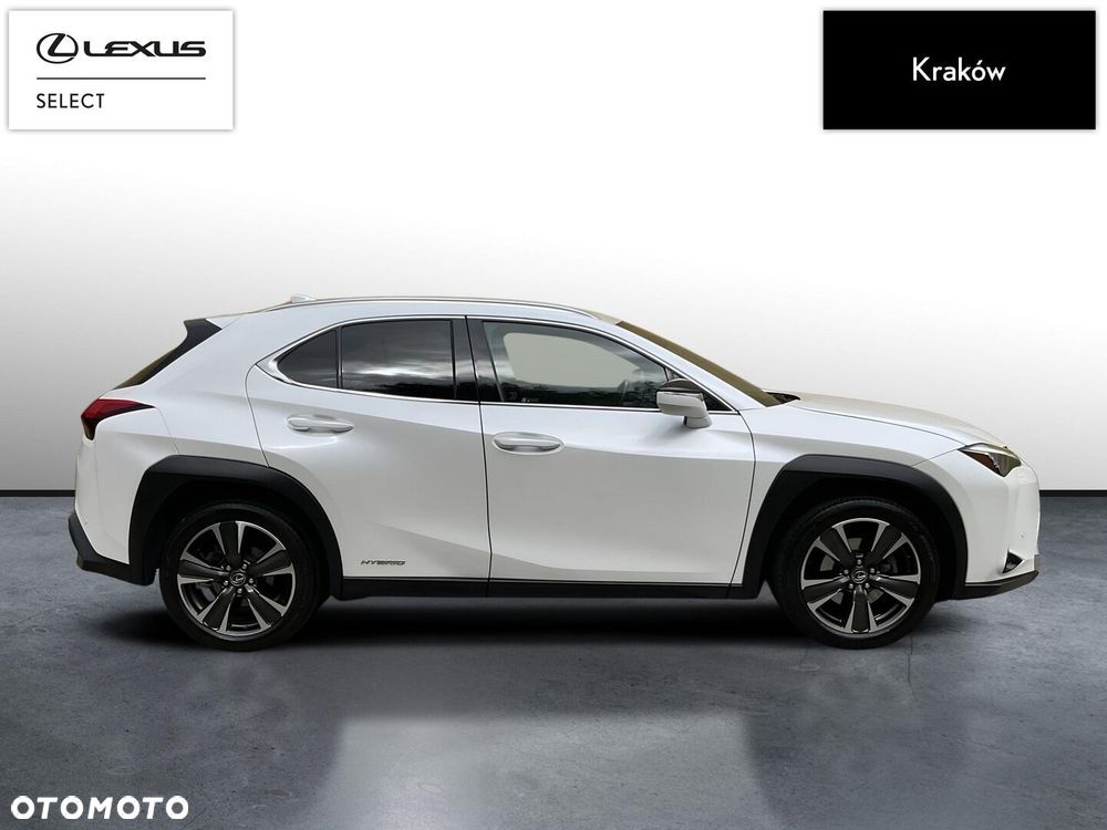Lexus UX - 6