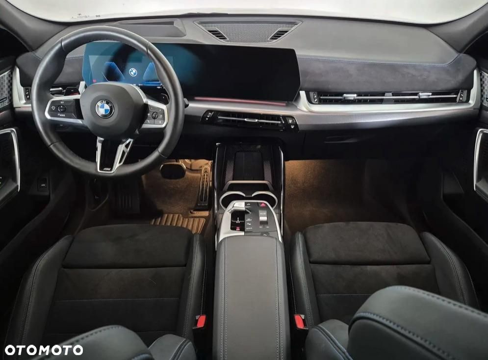 BMW X2 - 8