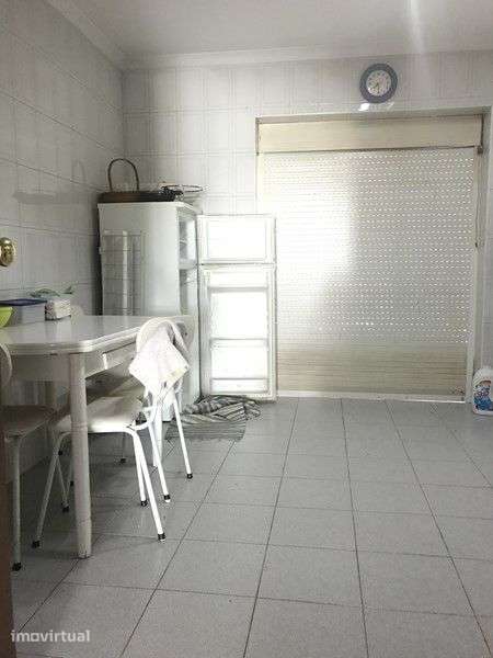T3 mobilado próximo da universidade, ideal para estudantes - Grande imagem: 3/9