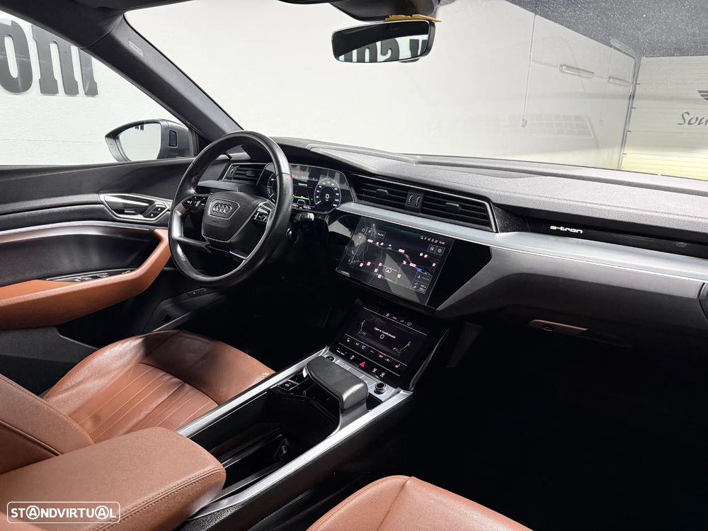 Audi e-tron 50 quattro S line - 11