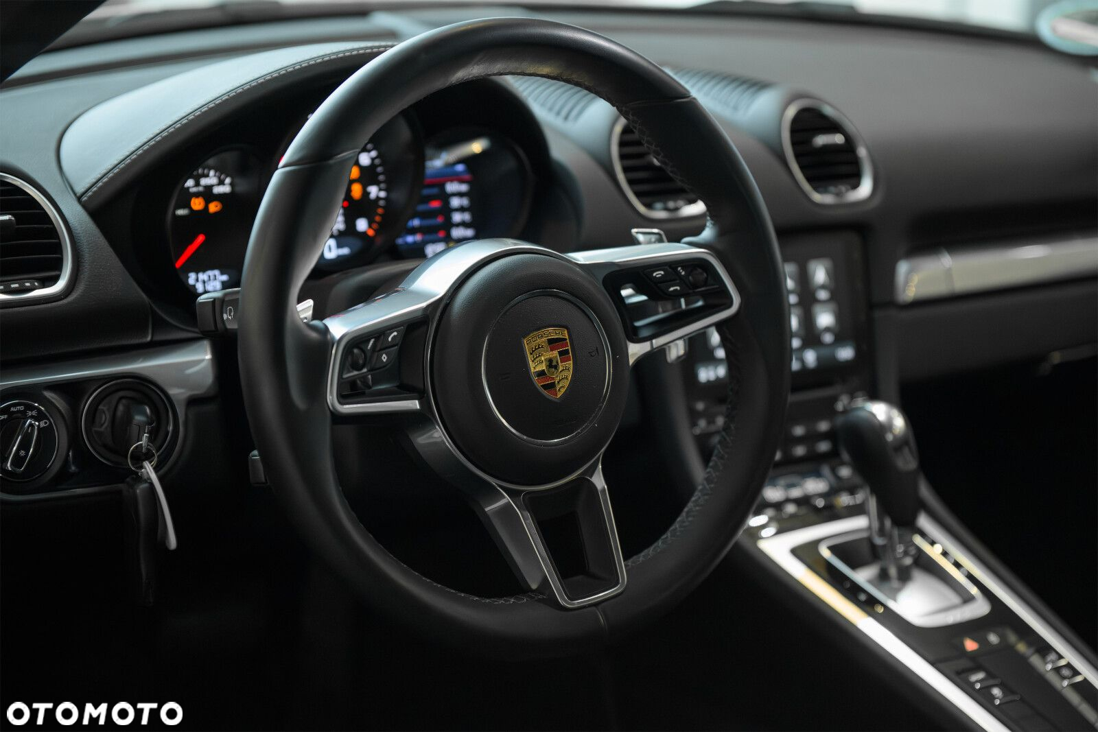 Porsche 718 Cayman - 8