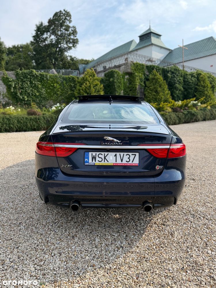 Jaguar XF 3.0 V6 S - 8