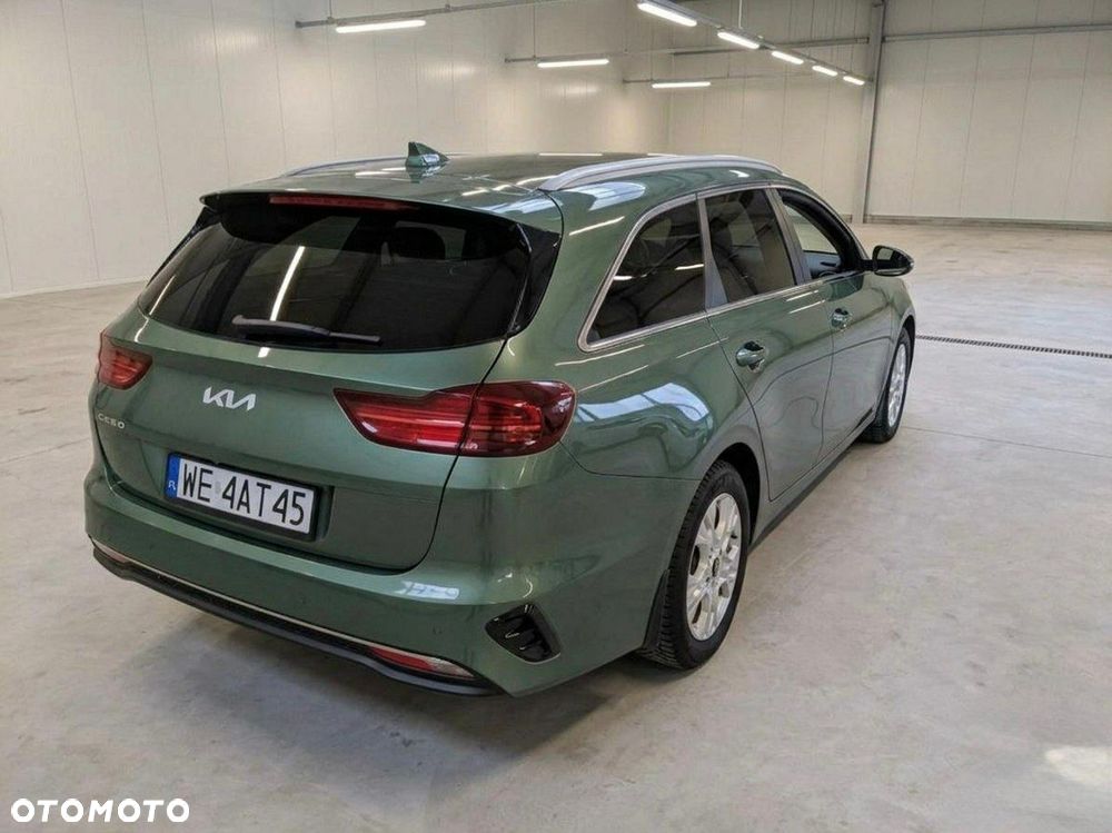 Kia Ceed - 4