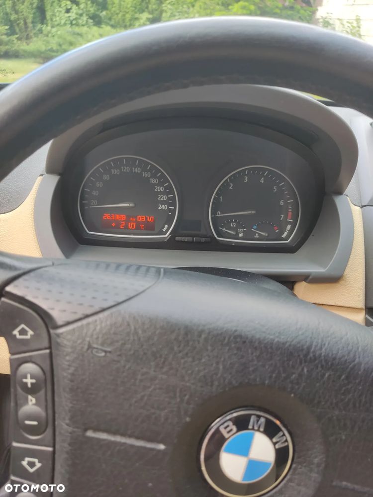 BMW X3 3.0i - 19