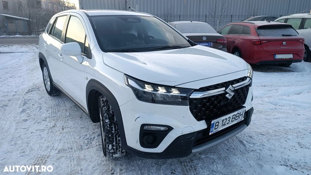 Suzuki S-Cross 1.4 Boosterjet MHEV Luxus - 4