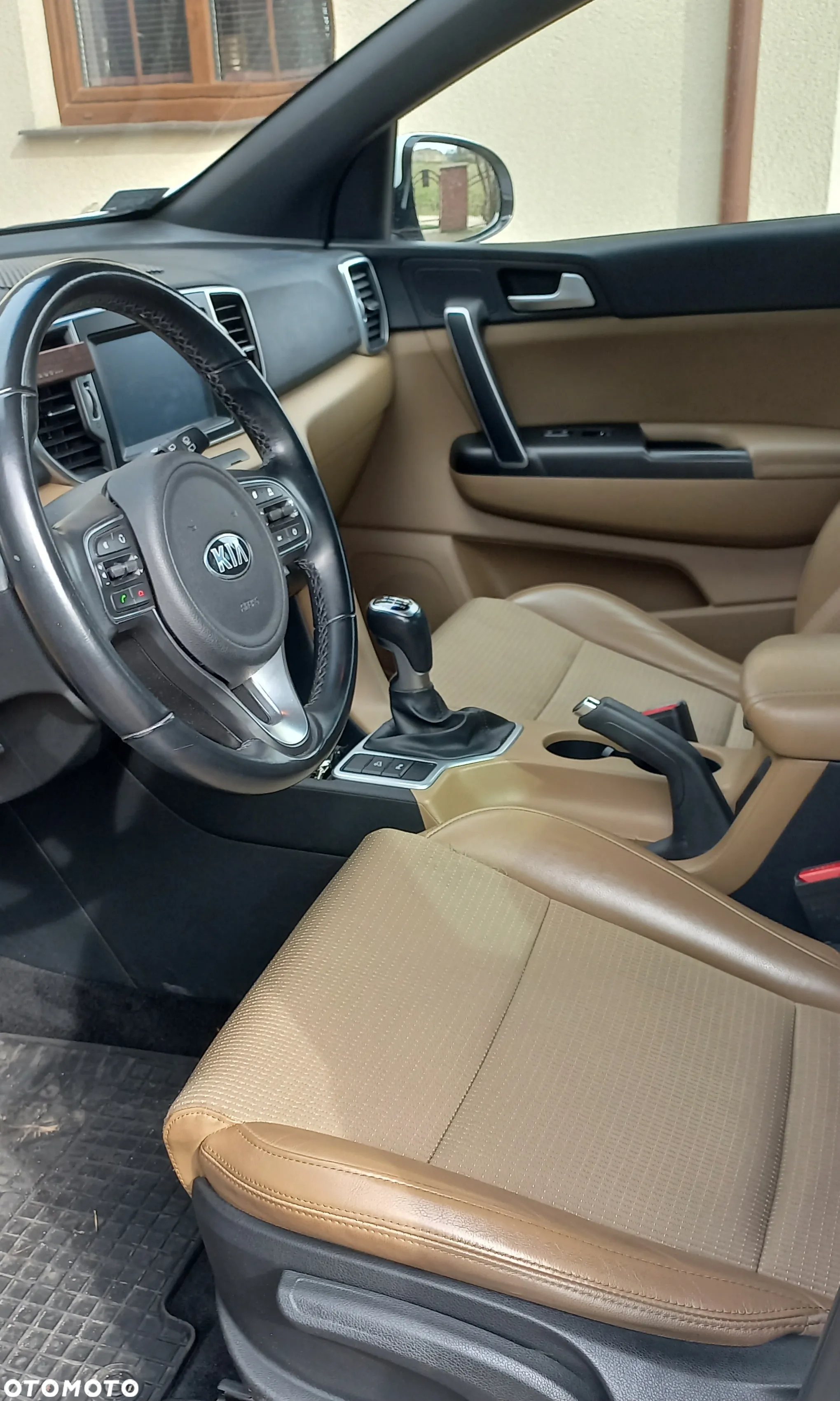 Kia Sportage 1.6 GDI L 2WD - 12