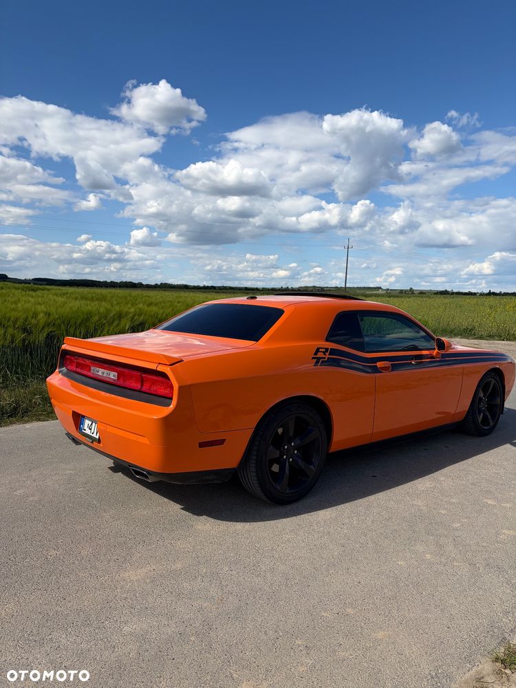 Dodge Challenger - 3