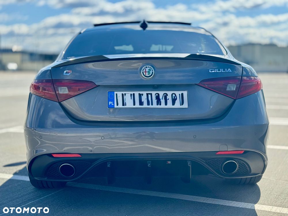 Alfa Romeo Giulia 2.0 Turbo 16V AT8 Veloce Ti - 12