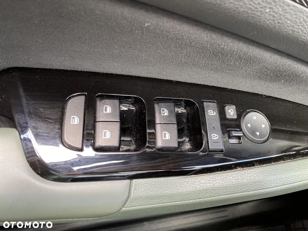 Kia Sportage 1.6 T-GDI MHEV Anniversary 2WD DCT - 23