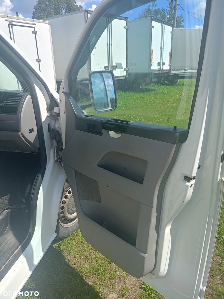 Volkswagen T5 - 14