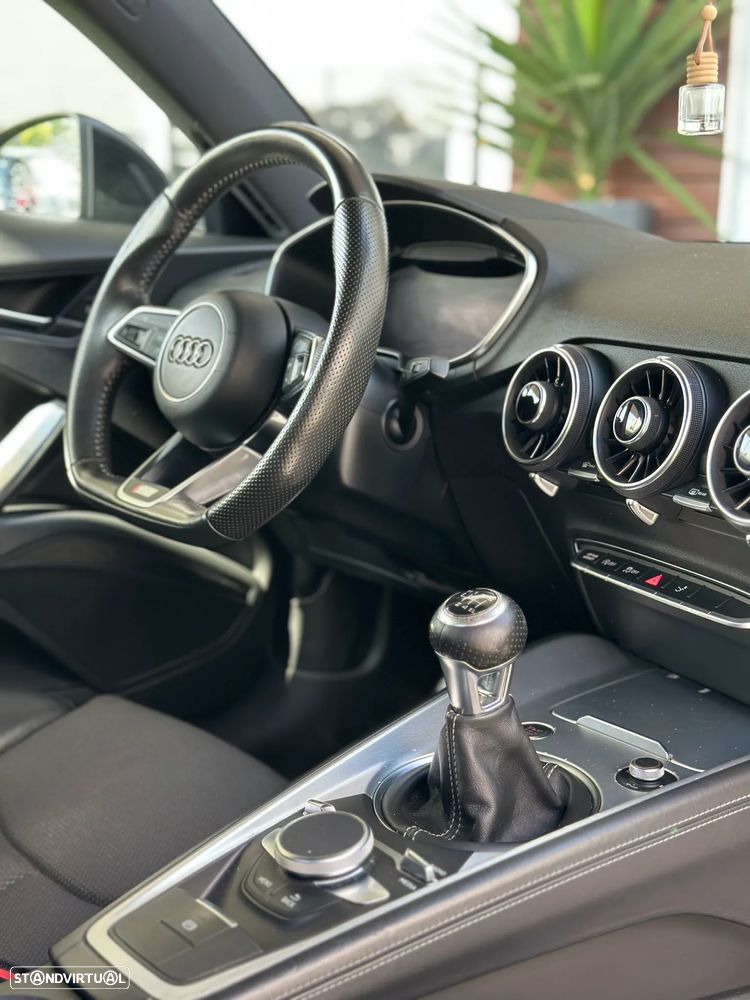 Audi TT Coupé 2.0 TDI S-line - 21