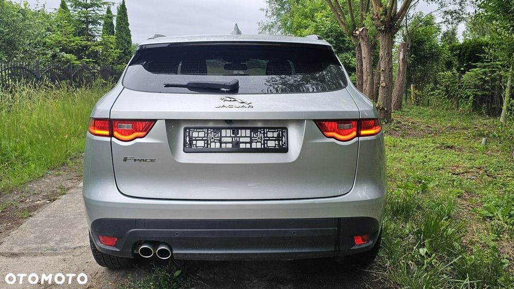 Jaguar F-Pace - 35