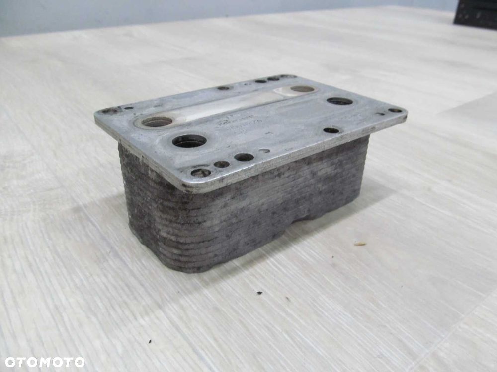 OPEL VIVARO TRAFIC 01-14 2.0 DCI CHLODNICZKA OLEJU 6790972560 - 4