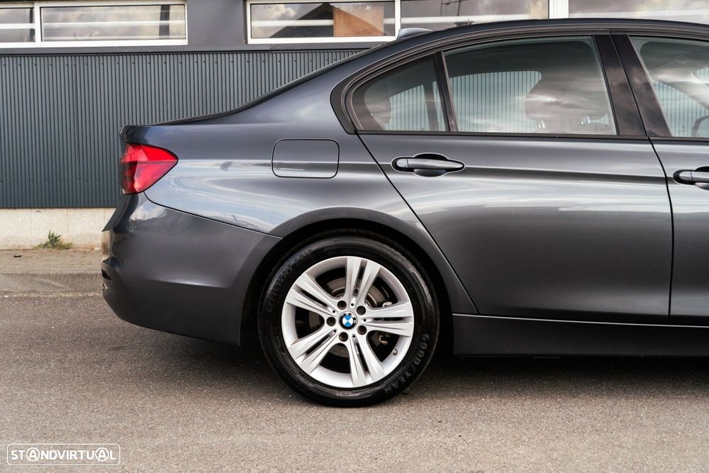 BMW 318 d Line Sport Auto - 44