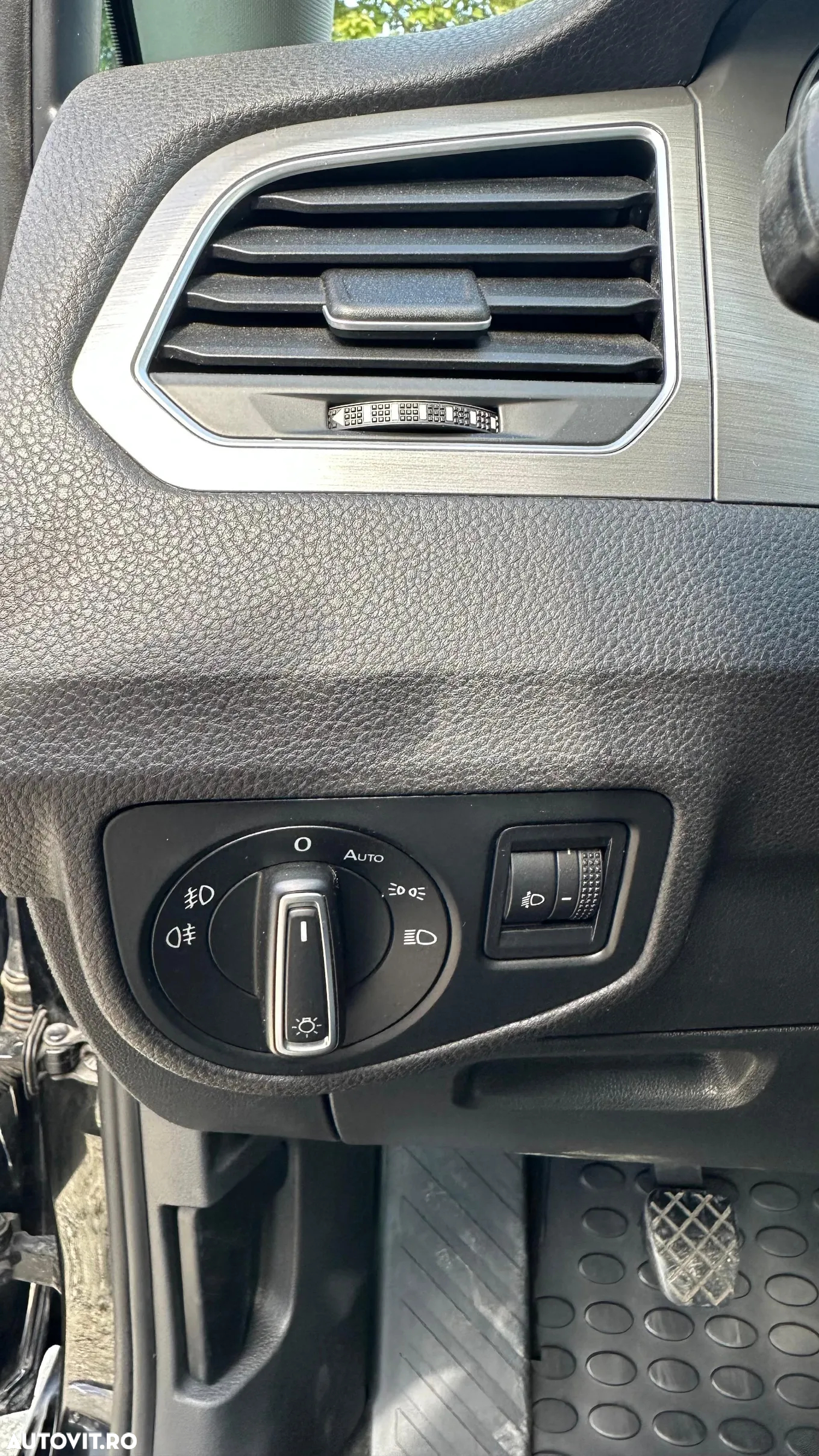 Volkswagen Golf - 18