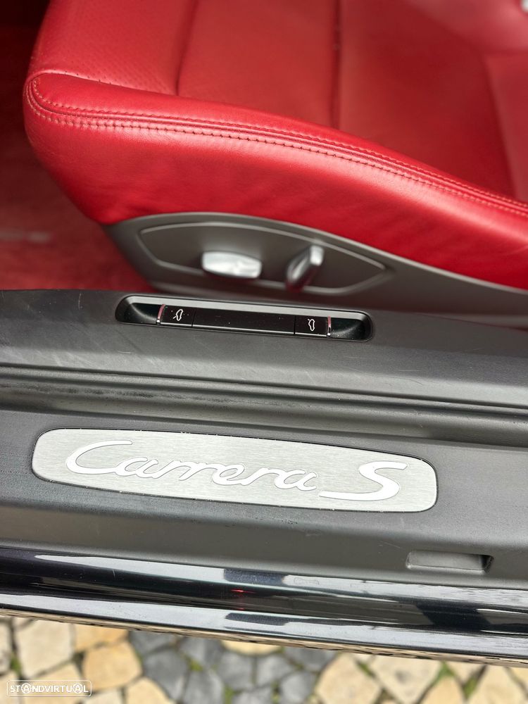 Porsche 911 Série F - 14