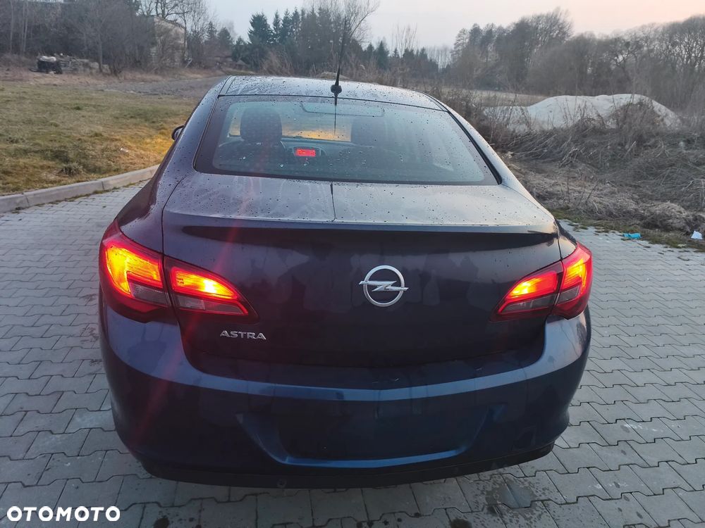 Opel Astra - 18
