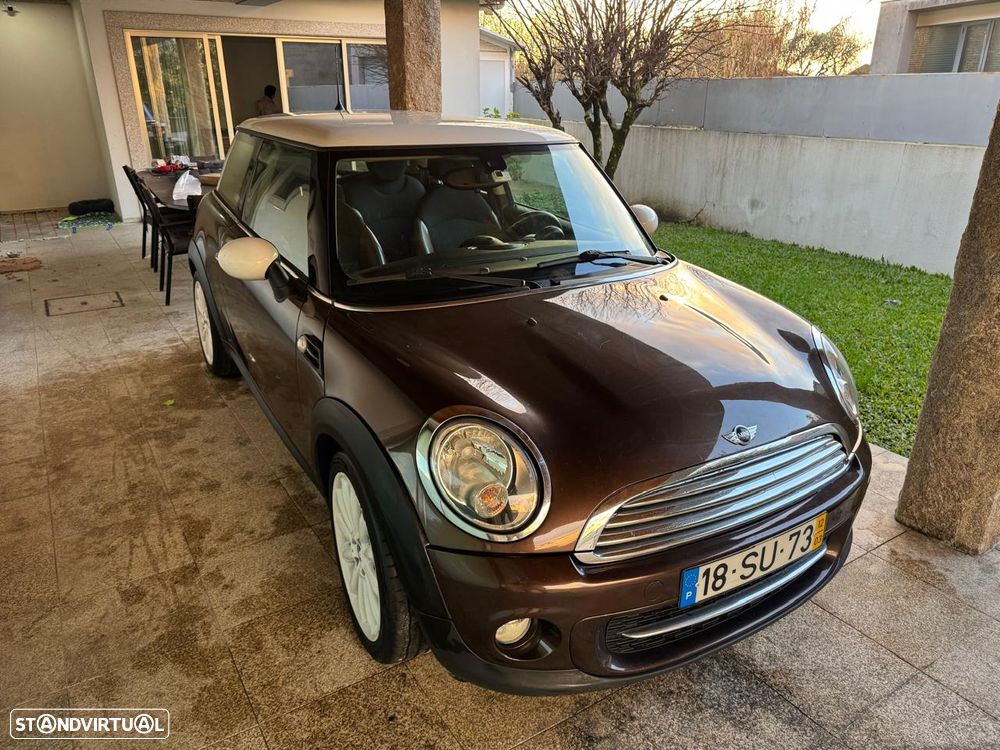 MINI 3 Portas Cooper SD - 12