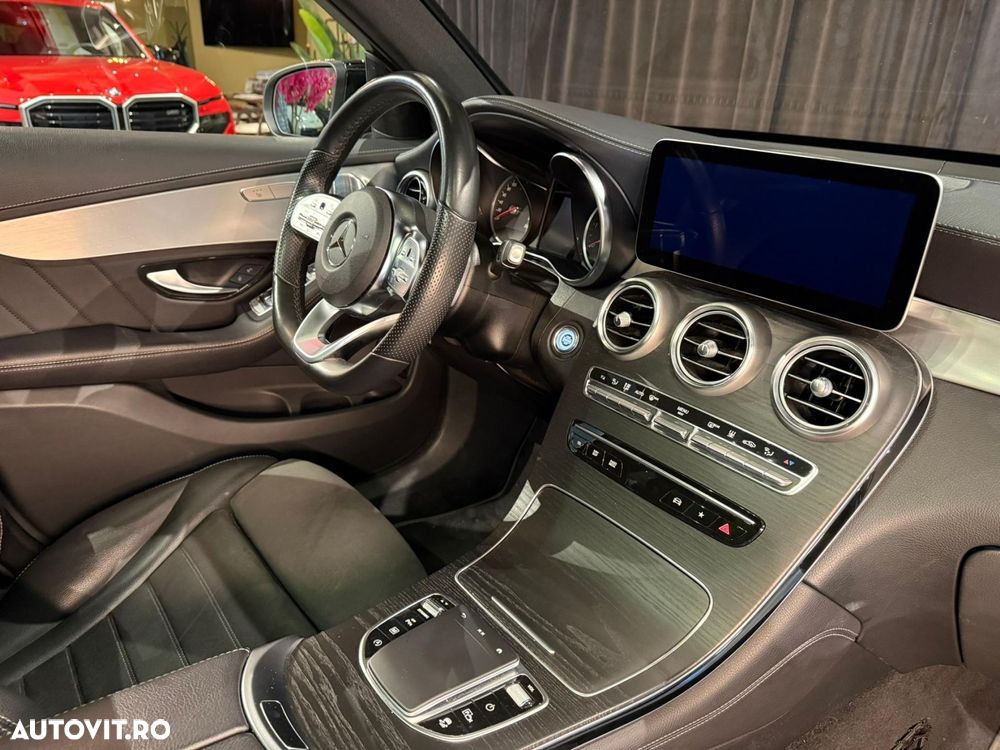 Mercedes-Benz GLC 300 d 4Matic 9G-TRONIC AMG Line - 29