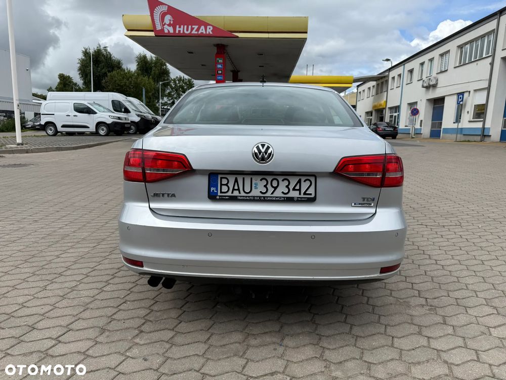 Volkswagen Jetta 2.0 TDI DPF Comfortline - 8