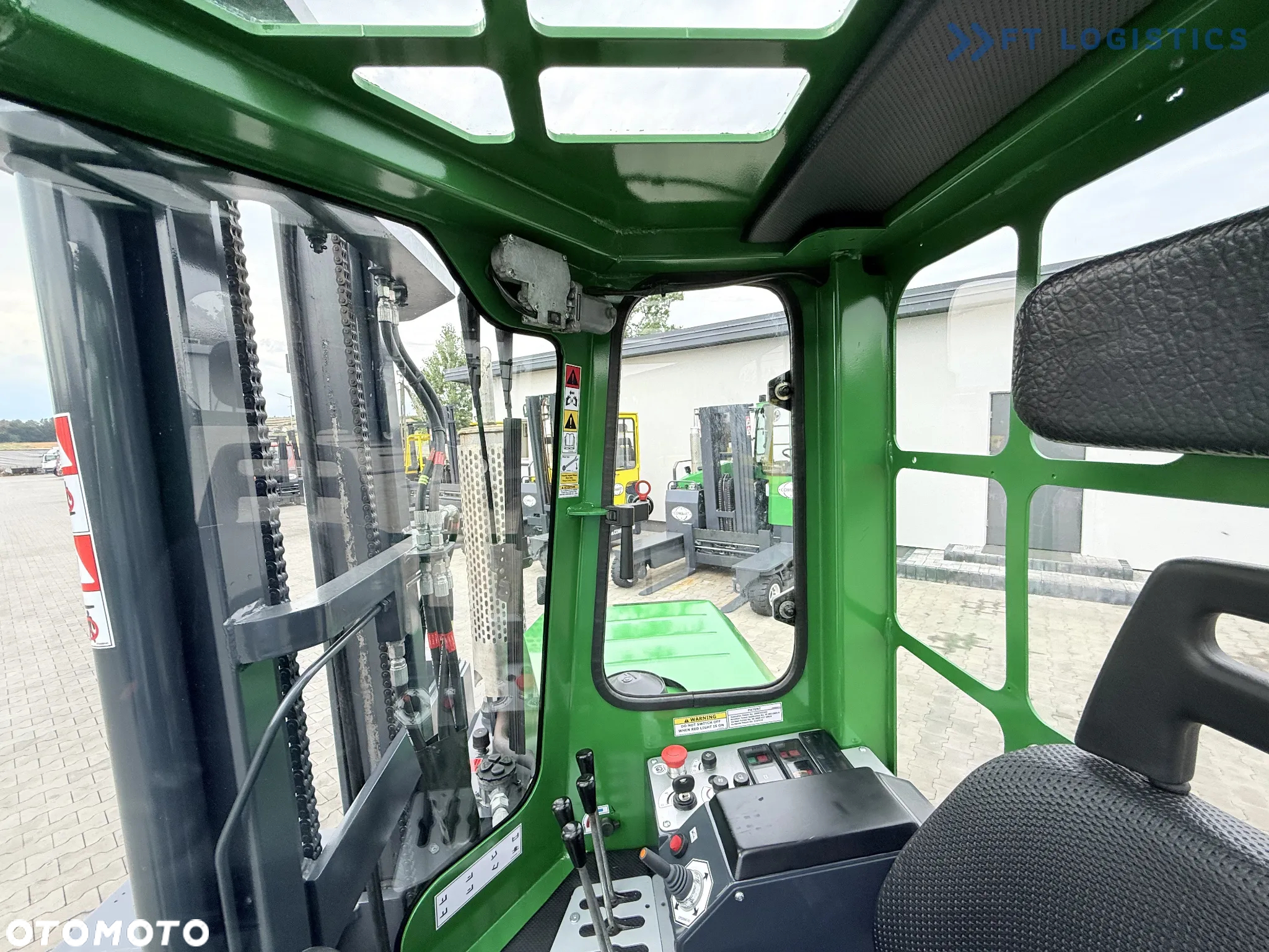 Combilift C3000 / DIESEL / DUPLEX - 4000MM / SZEROKI POZYCJONER WIDEŁ 2700MM / PEŁNA OGRZEWANA KABINA / JEDYNIE 6905H/ STAN - JAK NOWY! - 21