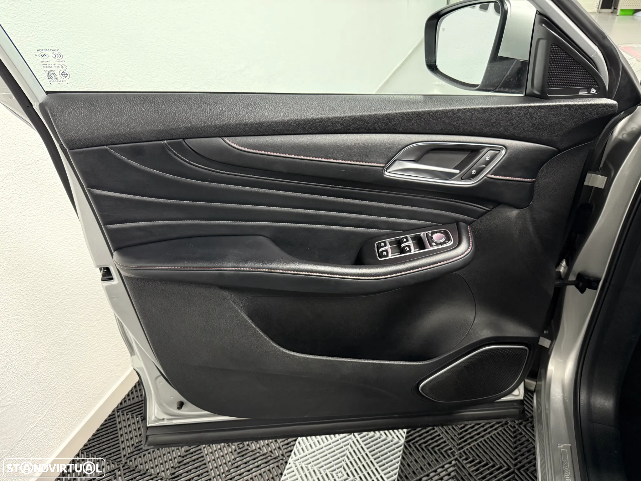 MG EHS 1.5 T-GDI Plug-in Hybrid Luxury - 11