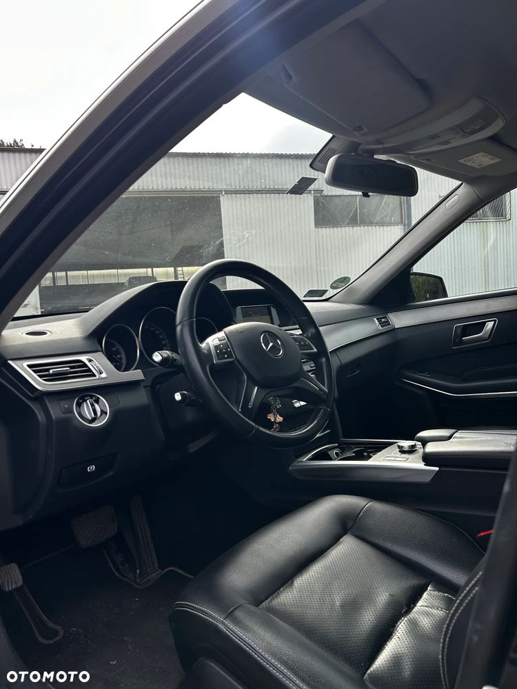 Mercedes-Benz Klasa E 220 BlueTEC 9G-TRONIC Elegance - 17