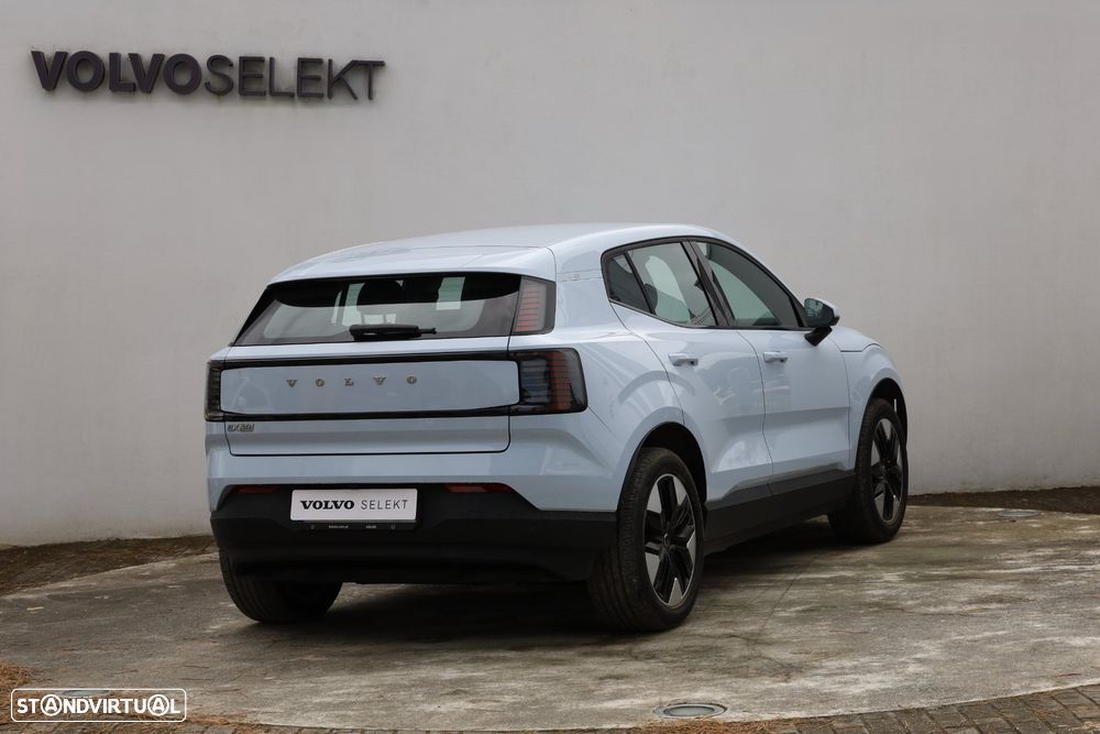 Volvo EX30 69 kWh Single Motor Extended Range Core - 3