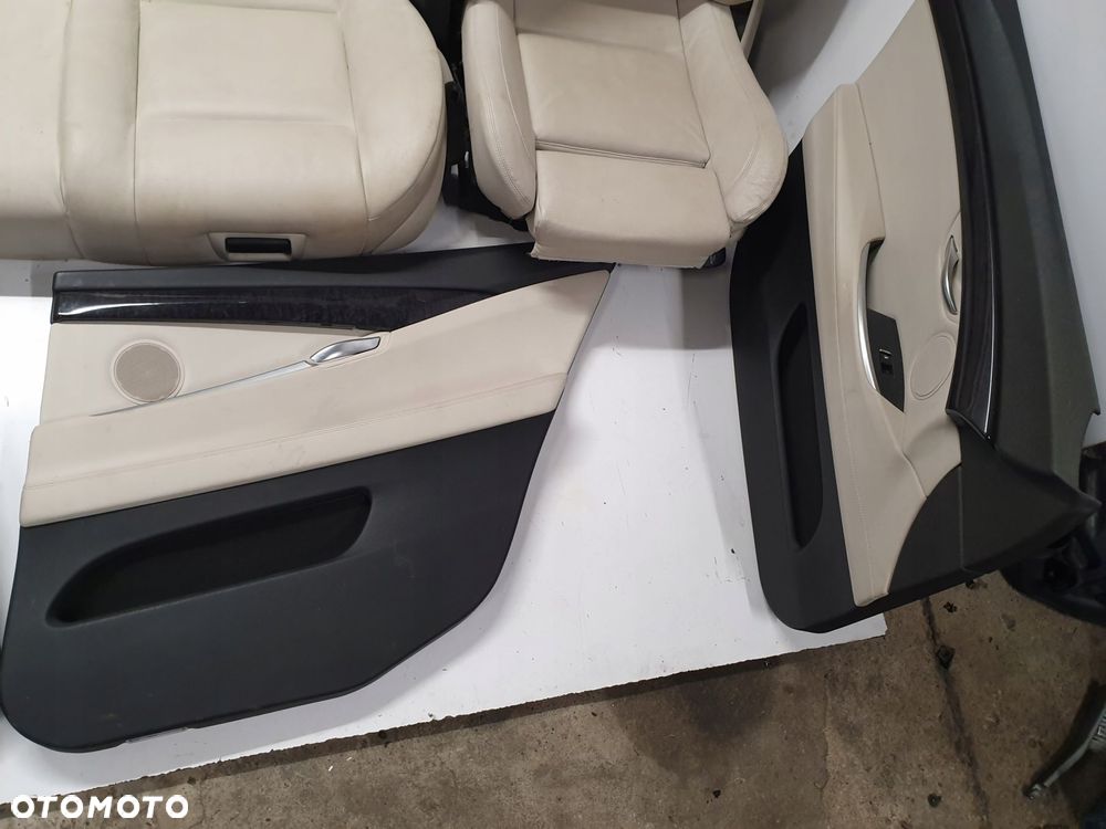 BMW 5 GT F07 FOTELE KANAPA BOCZKI SKÓRA UK - 9