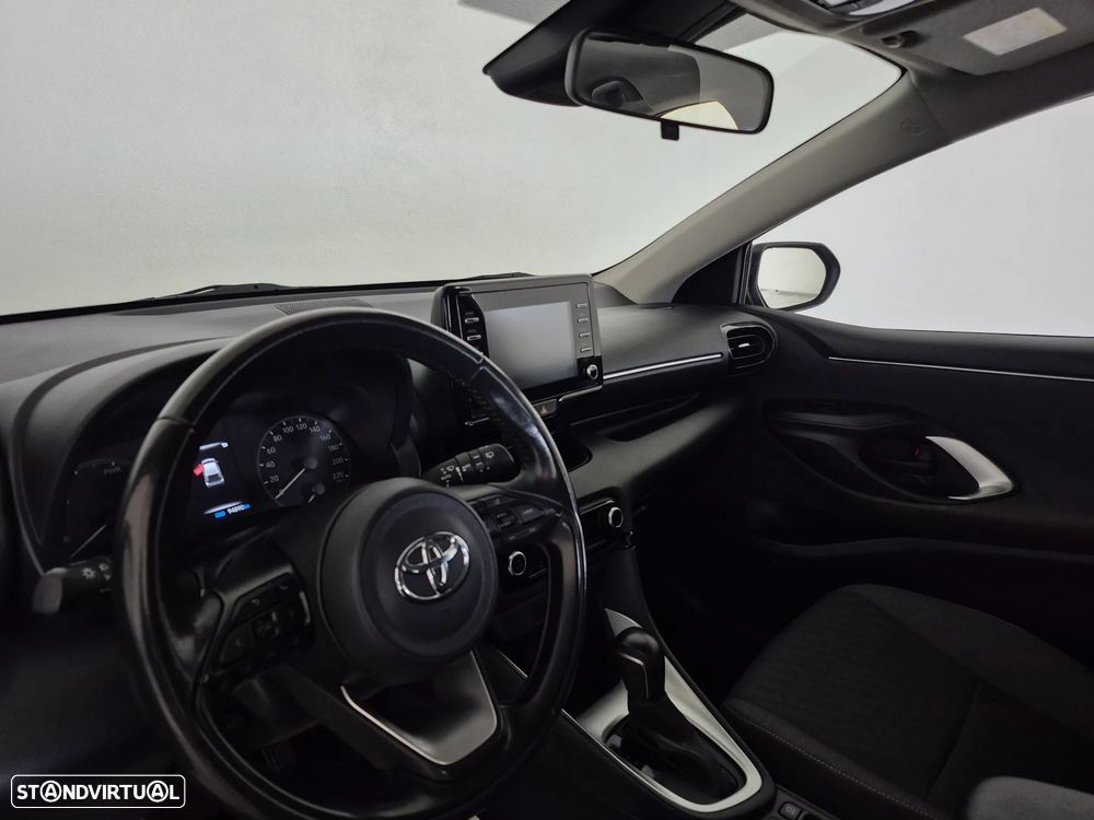 Toyota Yaris 1.5 HDF Comfort Plus - 8