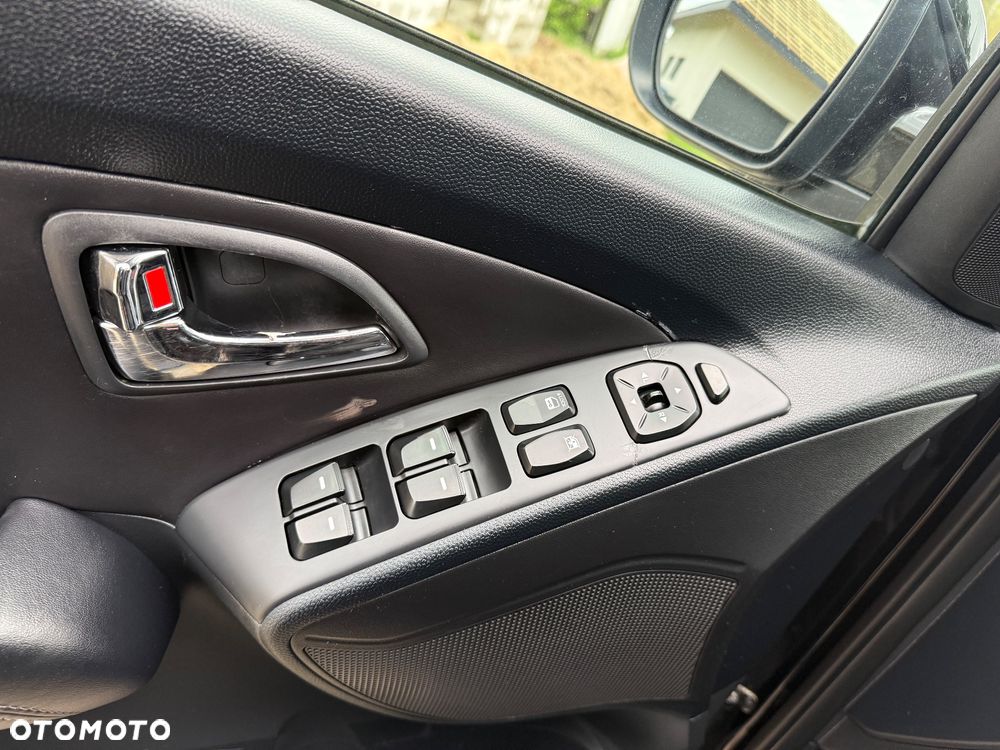 Hyundai ix35 1.7 CRDi Premium 2WD - 11