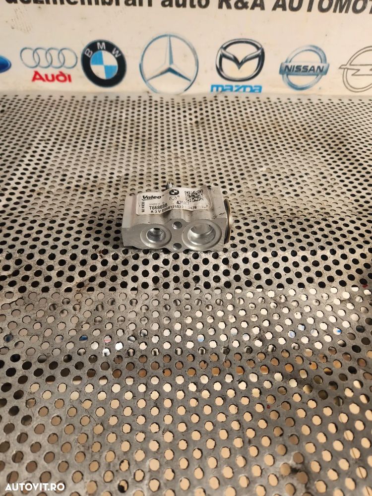 Conector Conducte Clima Bmw G20 G21 G22 G23 G26 G28 G29 G42 Dezmembrez Bmw - Dezmembrari Arad - 3