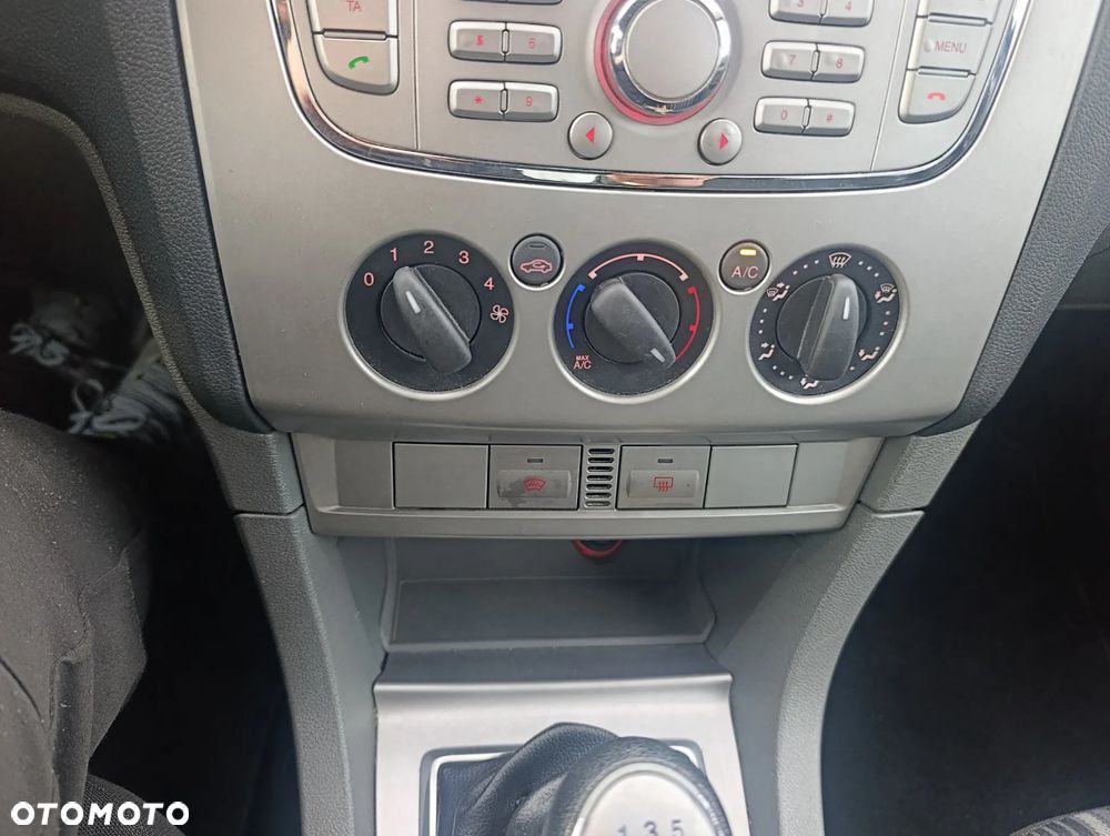 Ford Focus 1.6 TDCi DPF Trend - 23