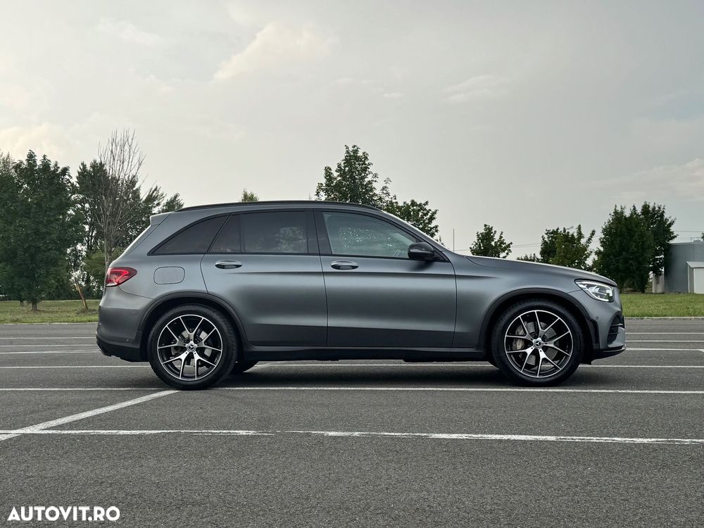 Mercedes-Benz GLC 300 d 4MATIC - 11