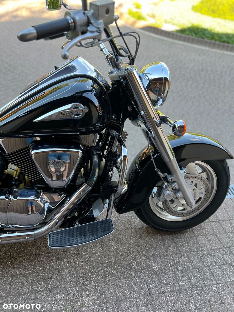 Suzuki Intruder - 25